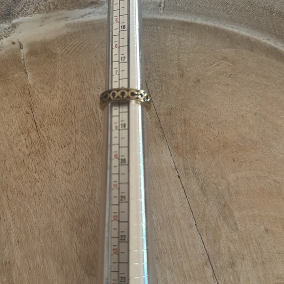 Coach size 8 ring. - Picture 5 of 7